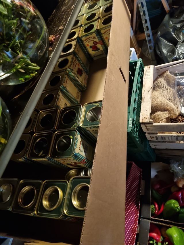 Cajas de almacenamiento y Latas decorativas