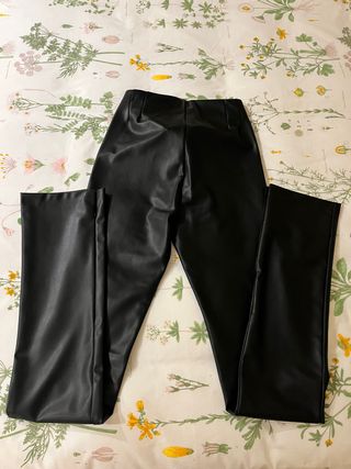 Leggings efecto piel largos Zara