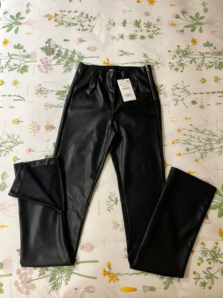 Leggings efecto piel largos Zara