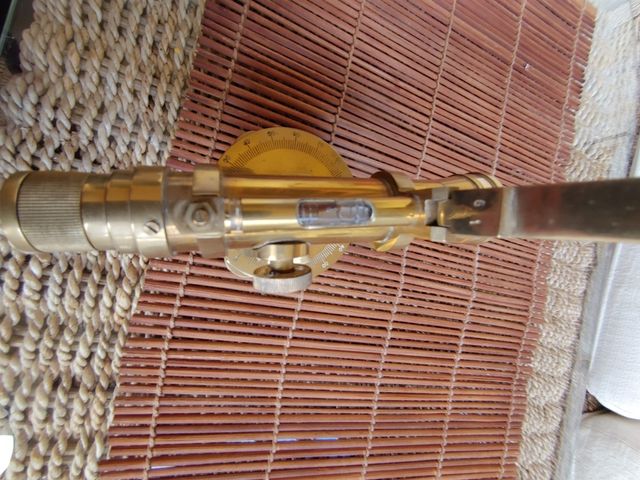 Binoculo fijador de rumbo de latón