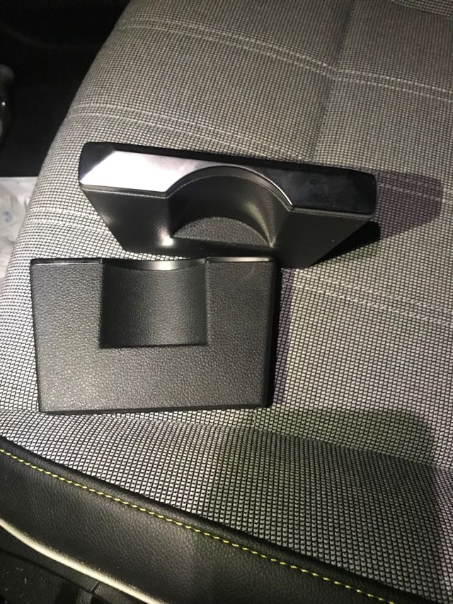 Separatori portaoggetti Renault Megane elettric 24