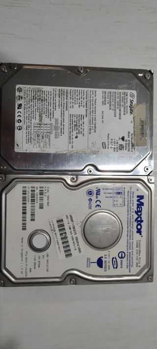 Discos duros y adaptador