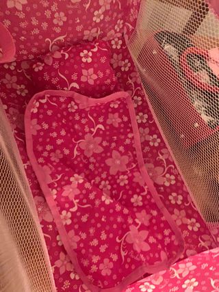 Cuna Barbie plegable,con almohada, mantita y bolsa