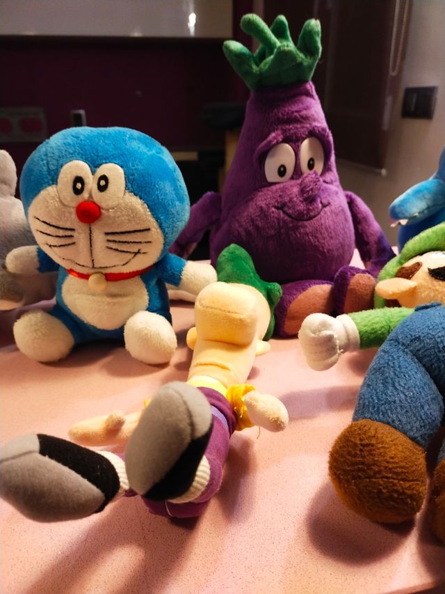 Lote peluches licencias varias