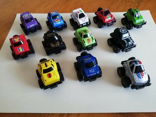 12 mini macchinine a frizione anni 80