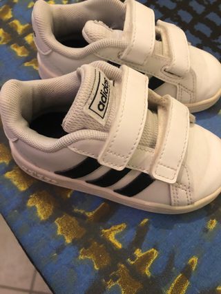 scarpe unisex adidas n.22