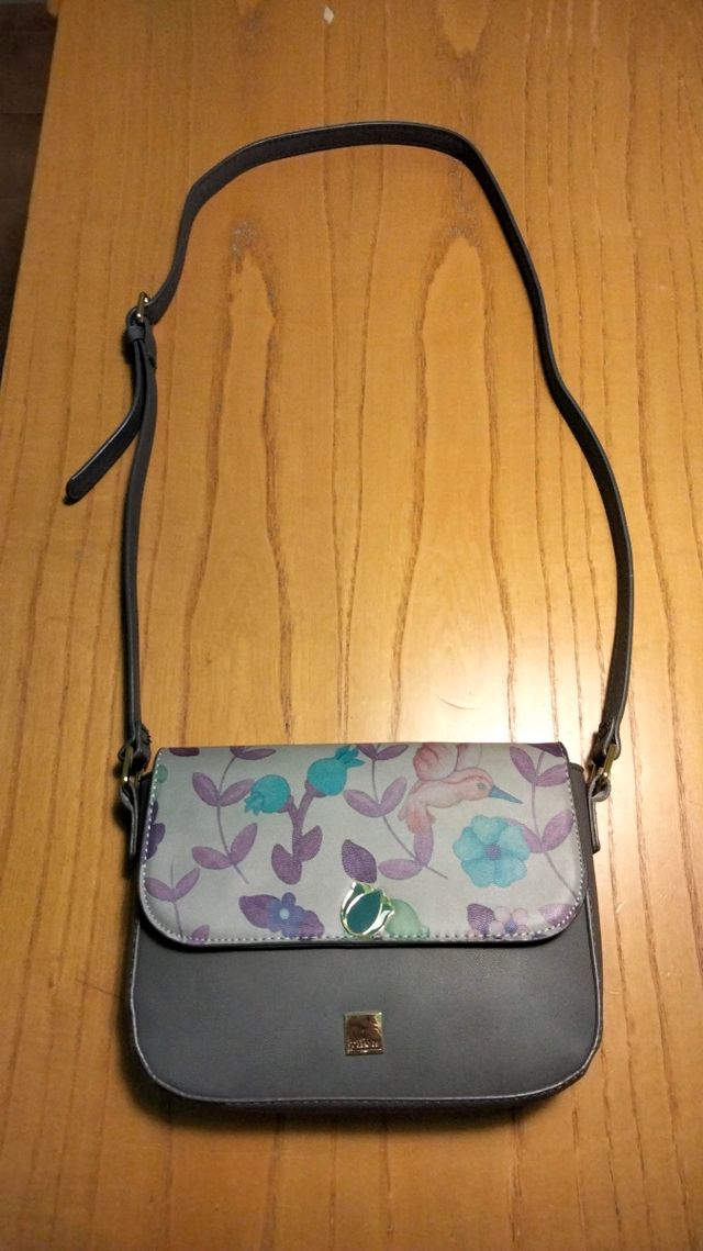 Borsa Thun a tracolla