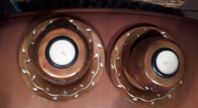 Porta velas e incensario de madera