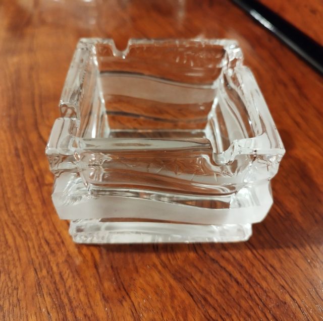 Juego de fumador de cristal tallado