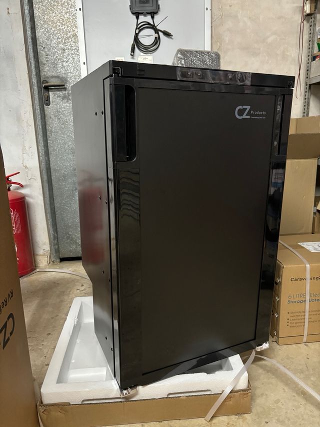 Nevera 12v 83l con congelador