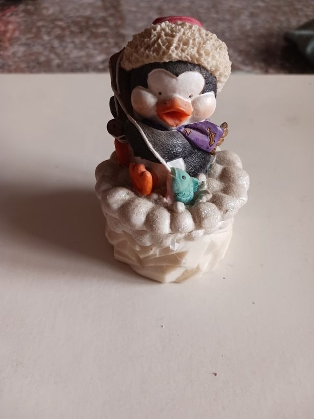 Statuetta pinguino
