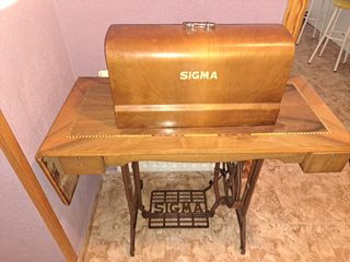 Maquina de coser SIGMA