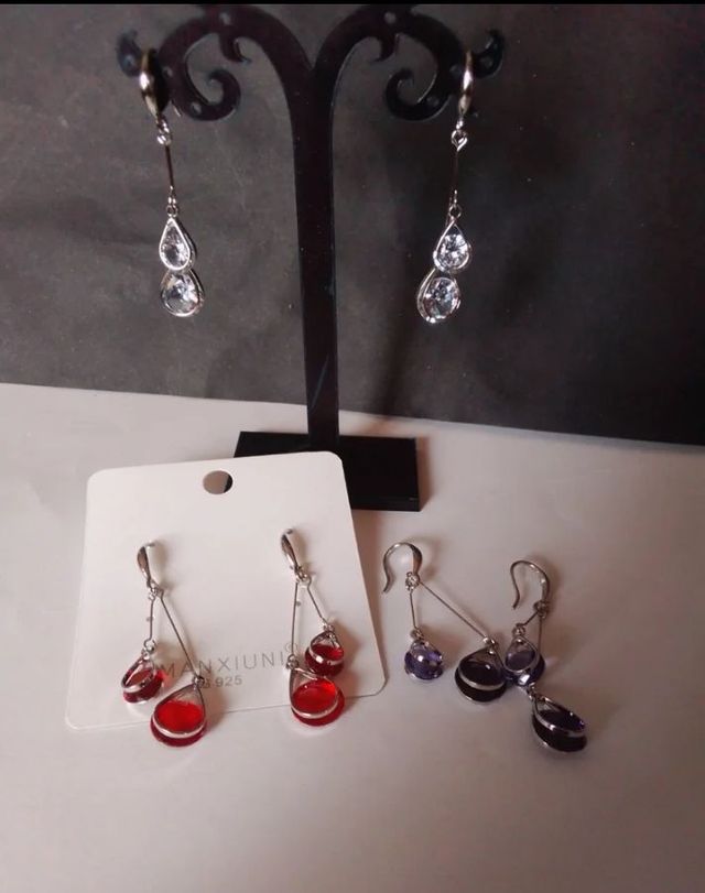 Pendientes de plata y piedra de color