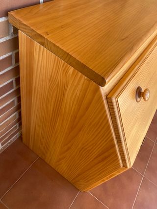 2 muebles-arcon de madera maciza