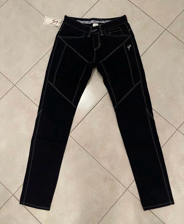 Pantalones Carlo Chionna de segunda mano por 30 EUR en