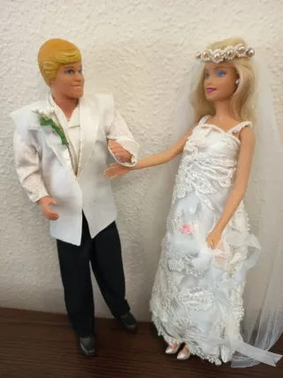 Barbie más Ken novios, Mattel.