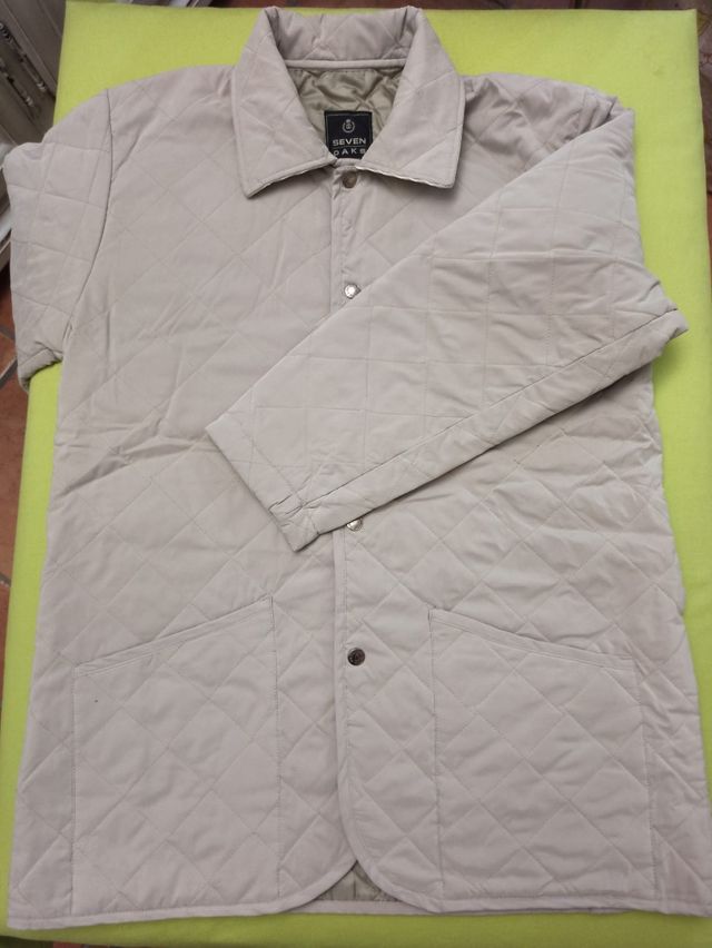 Giubbotto trapuntato beige