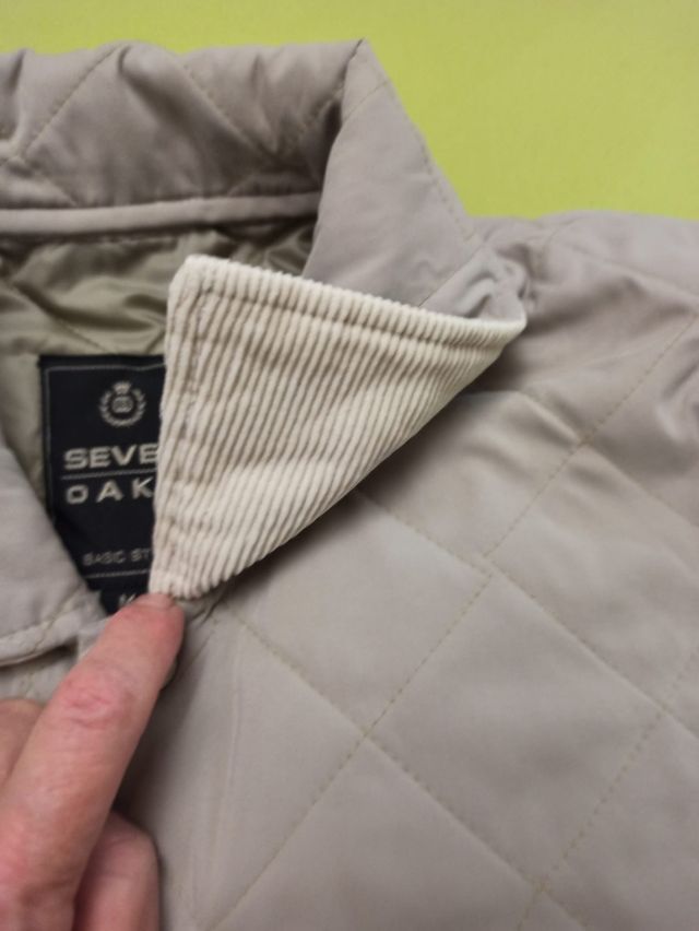 Giubbotto trapuntato beige