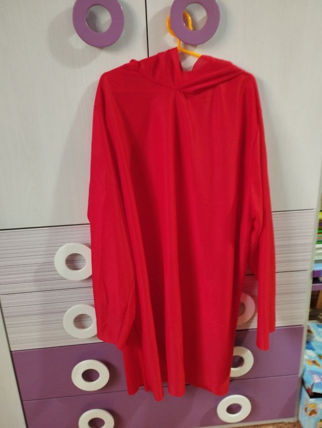 Capa roja disfraz