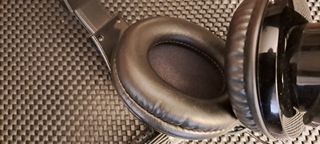 SHURE SH240A/Auriculares Estéreo