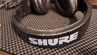SHURE SH240A/Auriculares Estéreo