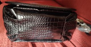 Bolso de Gloria Ortiz con etiqueta