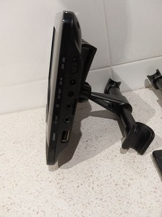 Doble Pantalla usb Vatech coche con soportes.