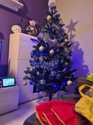 Árbol de Navidad con bolas