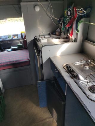 Autocarro Van trasporto cavalli( In Italia)