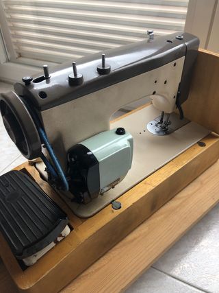 Máquina coser Alfa