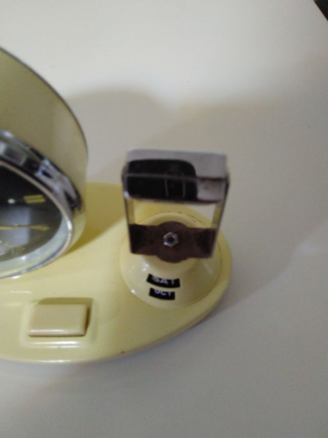 Despertador con calendario