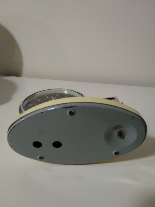 Despertador con calendario