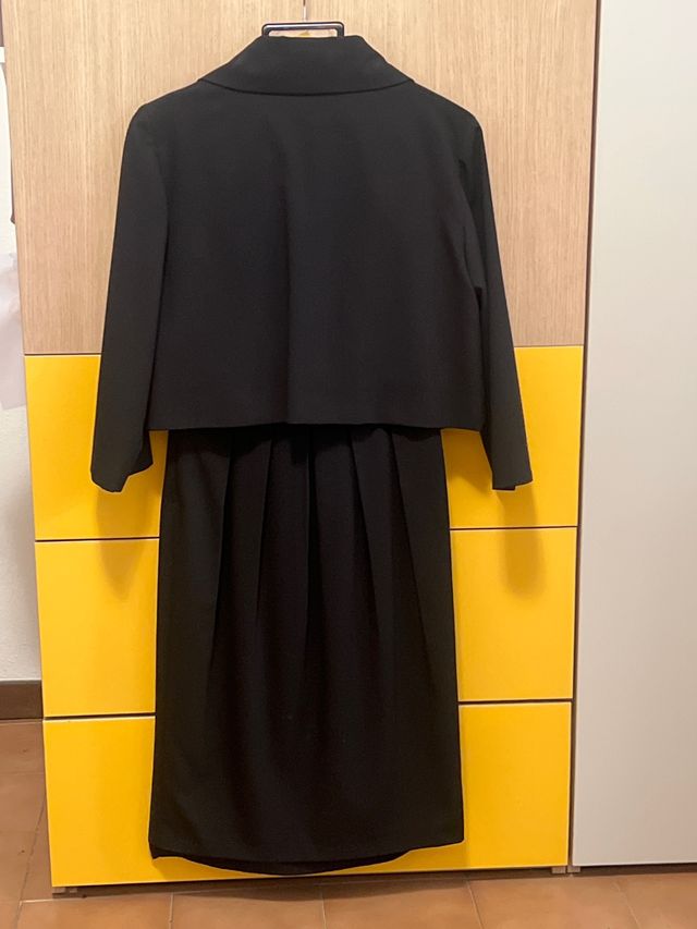 Vestito nero con giacchetta donna