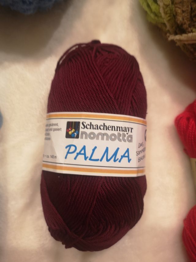 Ovillos de lana variados