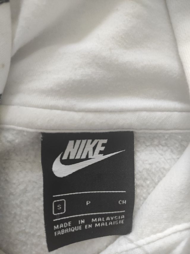 Sudadera Nike con capucha