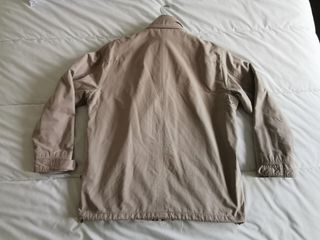 Abrigo hombre con forro y gorro lluvia