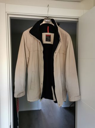 Abrigo hombre con forro y gorro lluvia