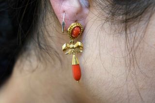 Pendientes Coral ORO 18Q