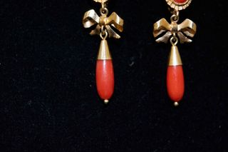Pendientes Coral ORO 18Q