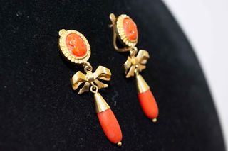 Pendientes Coral ORO 18Q