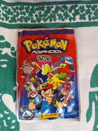 Box de 17 sobres Pokemon imanes