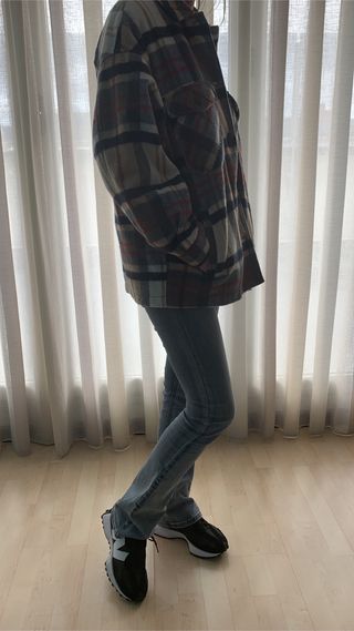 sobre camisa gordita Zara