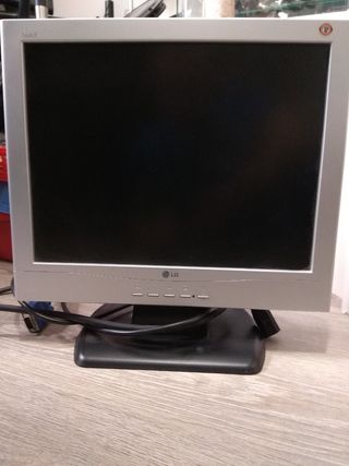 Monitor 15" LG 566 LE