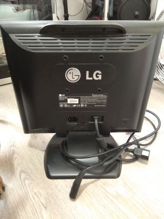 Monitor 15" LG 566 LE