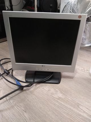 Monitor 15" LG 566 LE