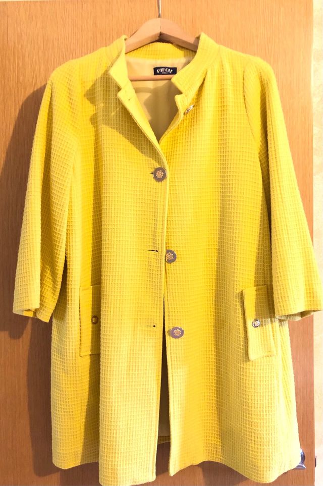 Abrigo fiesta Amarillo