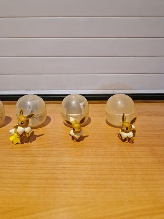 Colección figuras pokemon eevee Takara Tomy ARTS