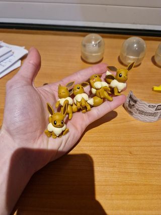 Colección figuras pokemon eevee Takara Tomy ARTS