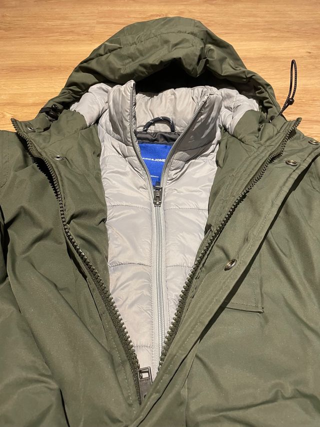 ABRIGO HOMBRE IMPERMEABLE