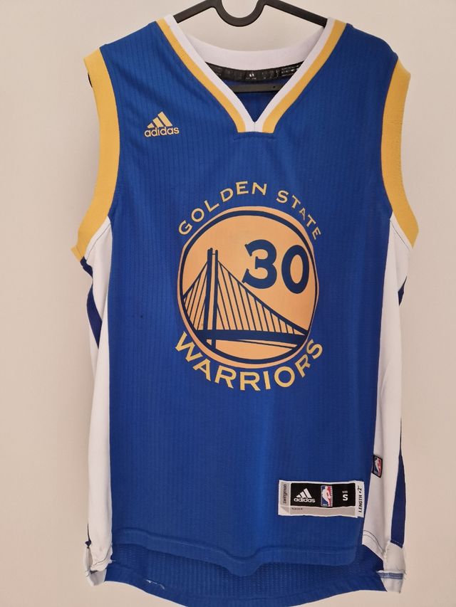 Camiseta Golden State Warriors. Curry